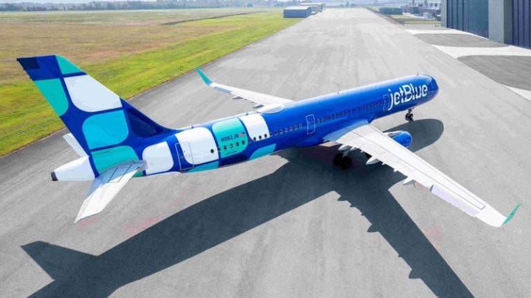 Read more about the article JetBlue shares sink after disappointing forecast