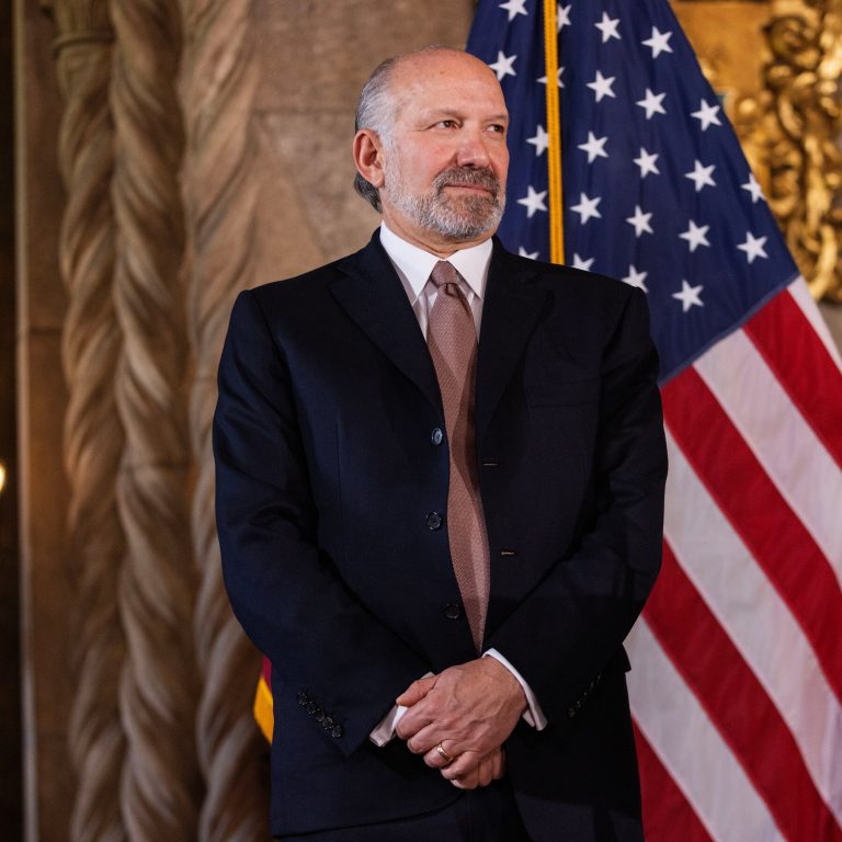 Read more about the article Commerce Nominee Defends Trump Tariffs and Promises Strong Stance on China