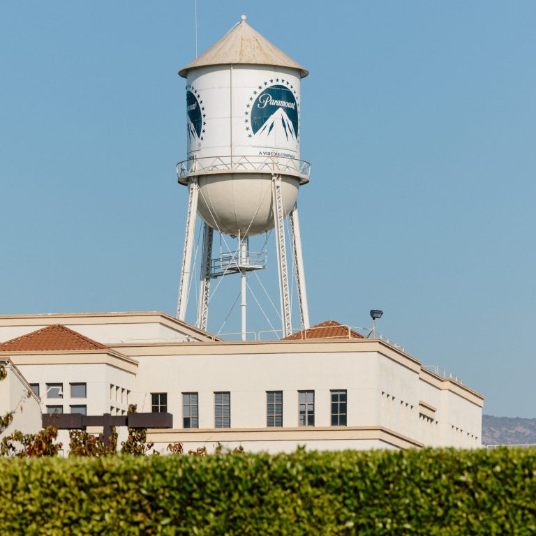 Read more about the article Paramount in Settlement Talks With Trump Over ‘60 Minutes’ Lawsuit