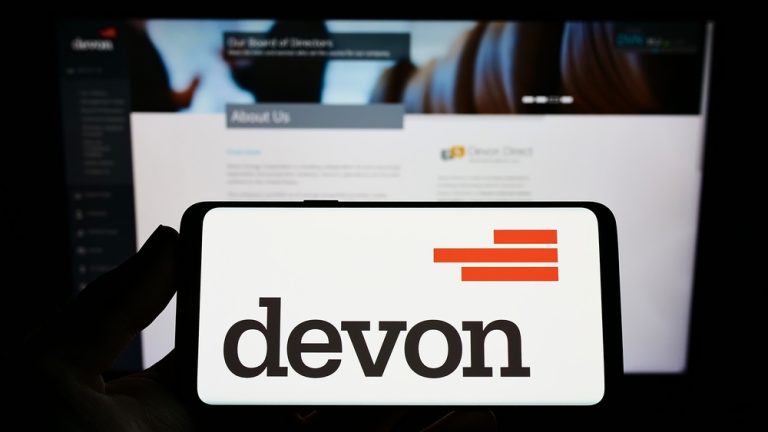 Read more about the article Is Wall Street Bullish or Bearish on Devon Energy Stock?