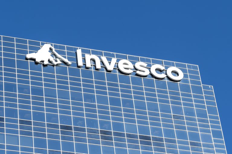 Read more about the article Invesco Stock Outlook: Is Wall Street Bullish or Bearish?