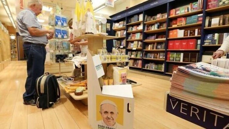 Read more about the article Folens takes over Veritas religious schoolbook portfolio