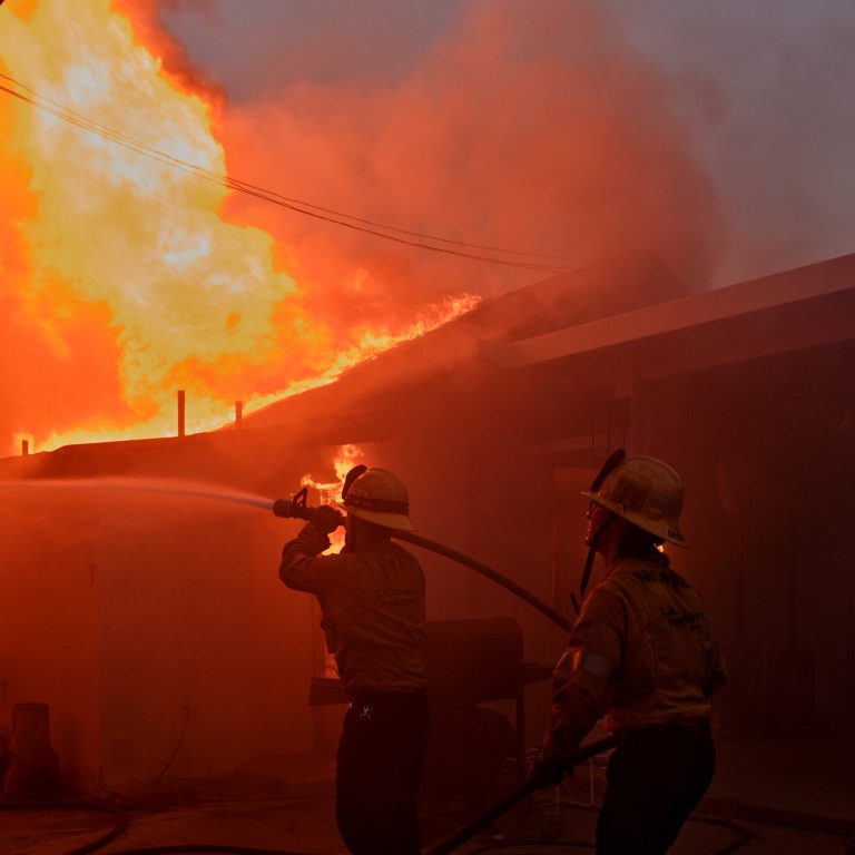 Read more about the article Southern California Edison Found Irregularities on Equipment Where Eaton Fire Broke Out