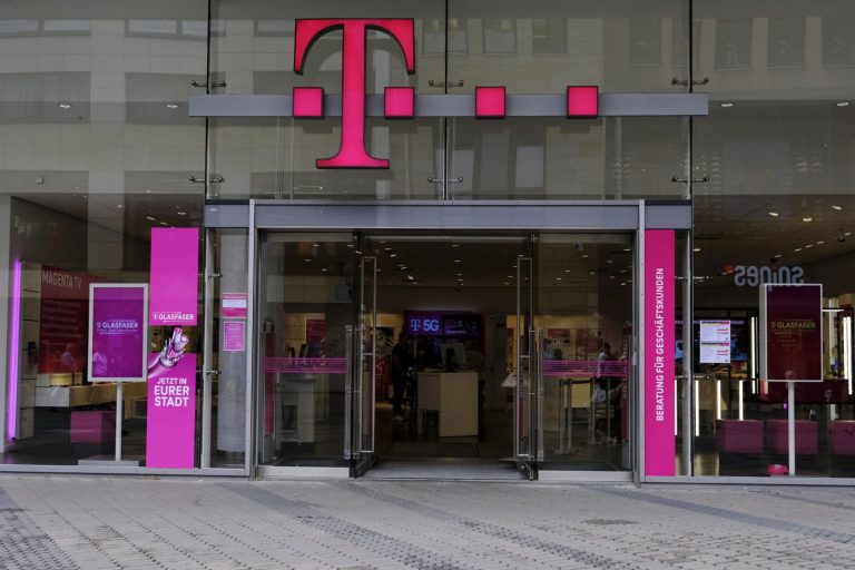Read more about the article Do Wall Street Analysts Like T-Mobile US Stock?
