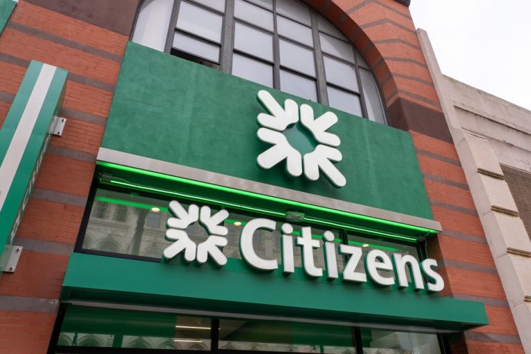 Read more about the article Citizens Financial Stock: Is Wall Street Bullish or Bearish?