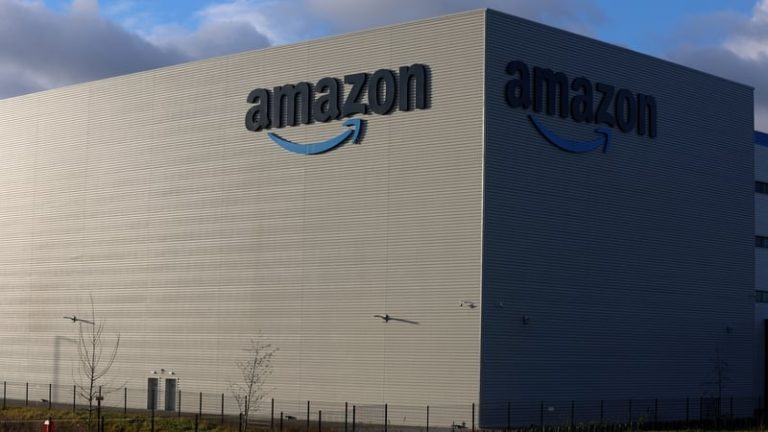 Read more about the article Amazon shares drop as cloud growth, sales forecast lag