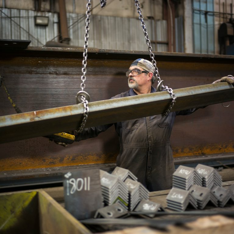 Read more about the article Trump Will Impose Tariffs on Steel and Aluminum on Monday