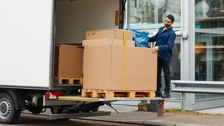 Read more about the article IKEA launches 7 new ‘Click and Collect’ sites with Tesco