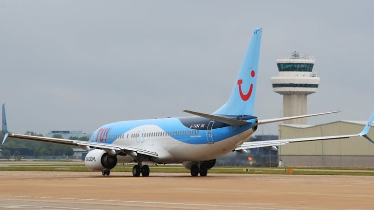 Read more about the article TUI posts quarterly profit jump, confirms annual outlook