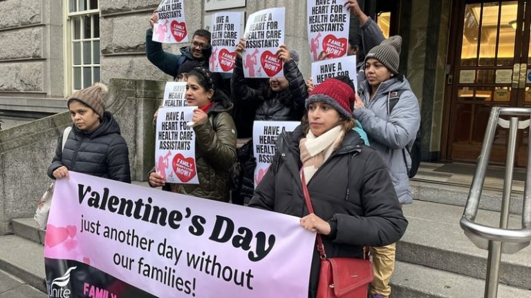 Read more about the article Migrant healthcare assistants protest over separations