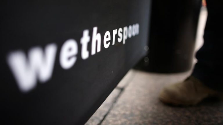 Read more about the article City Council refuse JD Wetherspoon acoustic glass plan