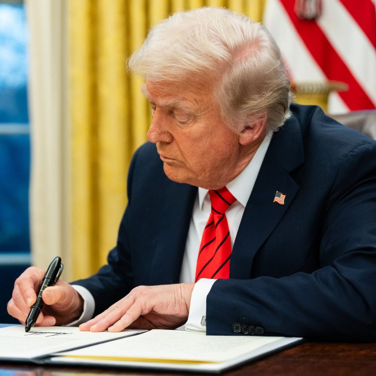Read more about the article Why Trump’s Takedown of an Anti-Bribery Law Could Backfire