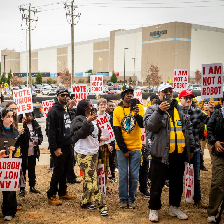 Read more about the article Amazon Union Push Falls Short at North Carolina Warehouse