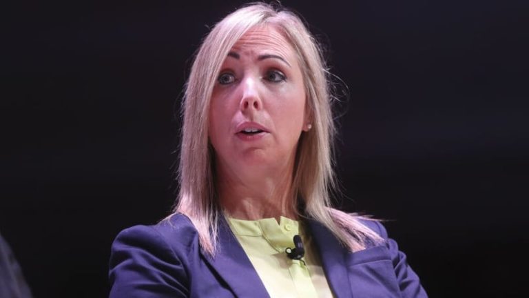 Read more about the article Helen Dixon to step down from her role at ComReg