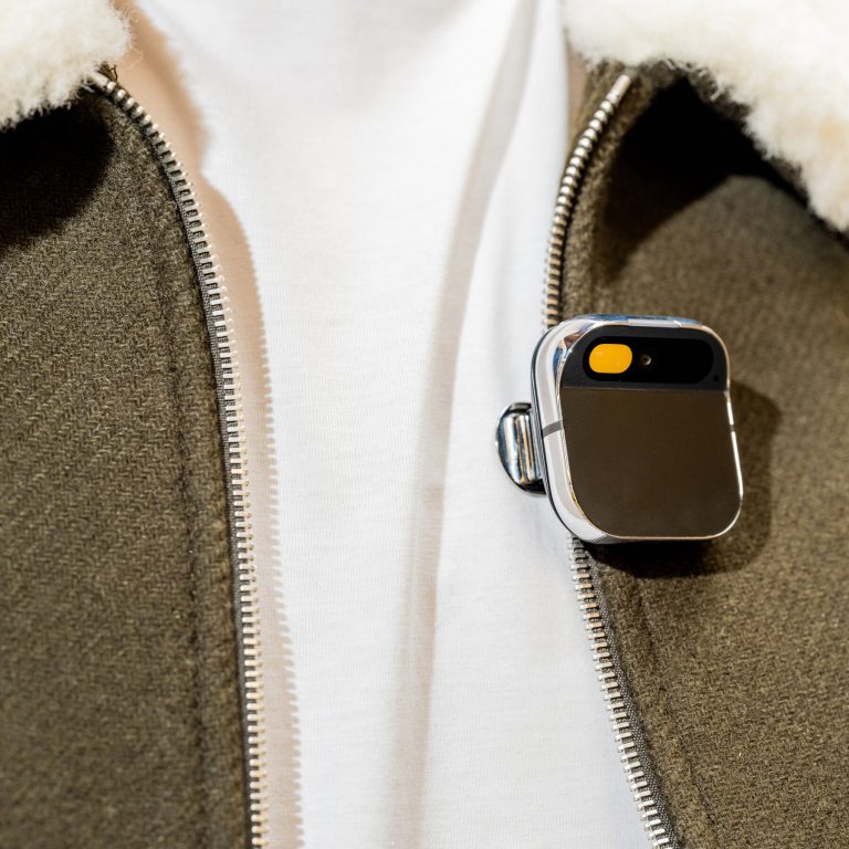 Read more about the article HP to Buy Humane, Maker of the Ai Pin, for $116 Million