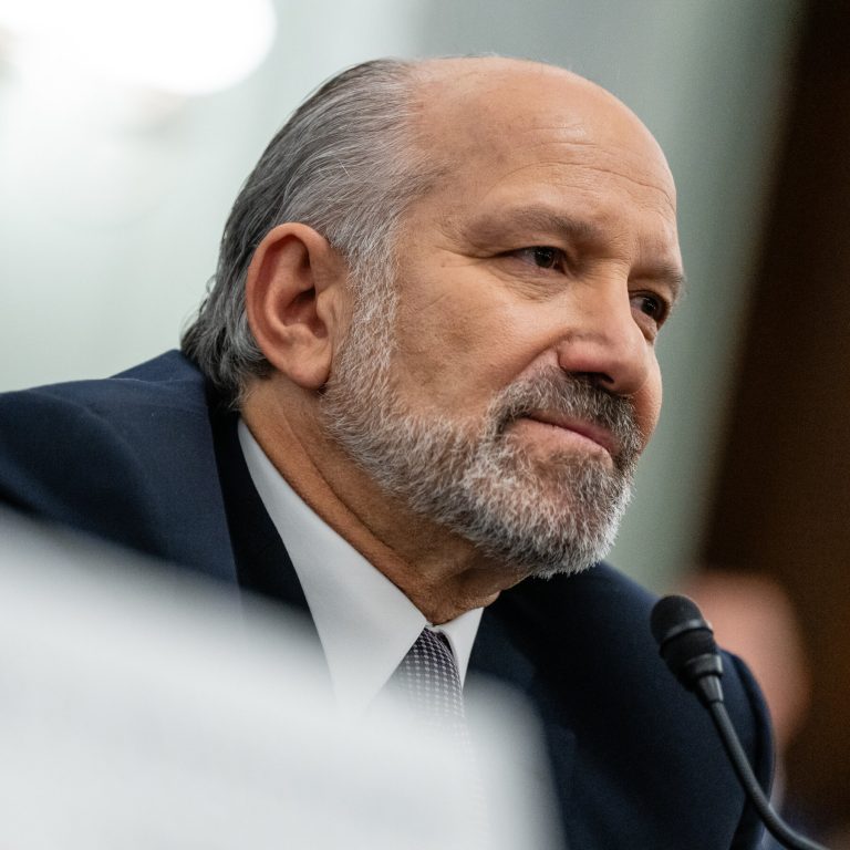 Read more about the article Senate Confirms Howard Lutnick as Commerce Secretary