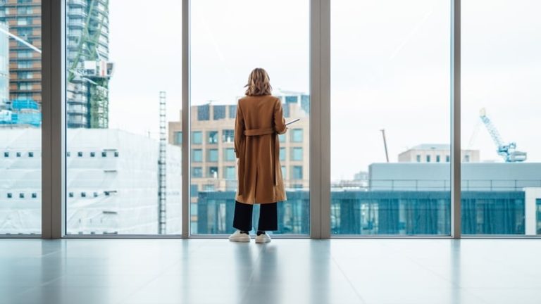 Read more about the article Positive outlook for commercial property assets – SCSI