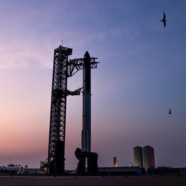 Read more about the article Justice Dept. to Drop Discrimination Case Against Elon Musk’s SpaceX
