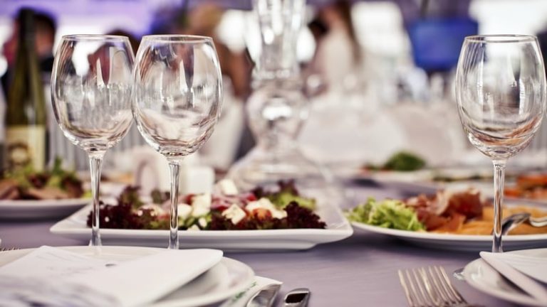 Read more about the article Shanahan’s chef says he’s still owed his wages