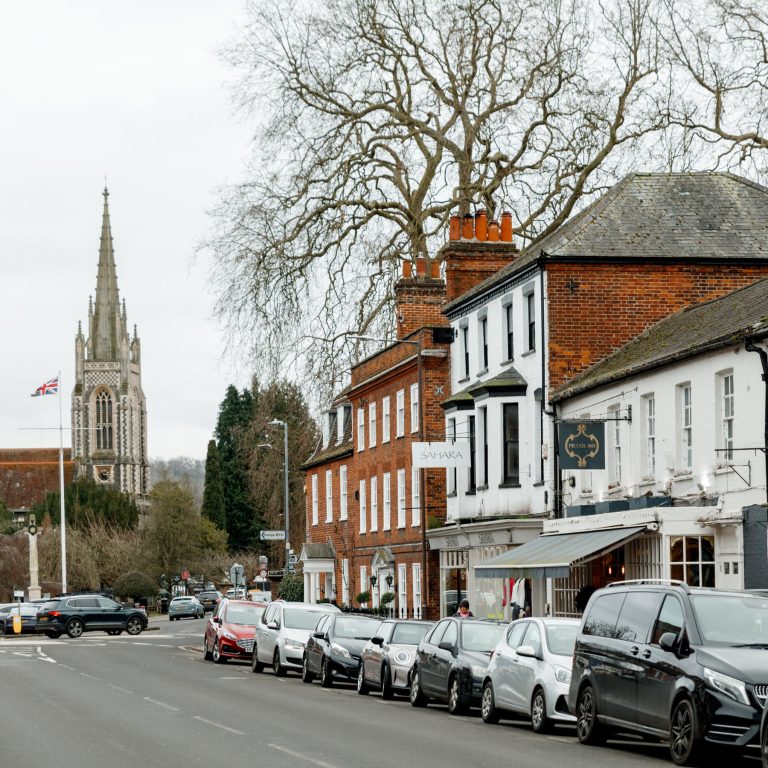 Read more about the article In Britain, a Fight Over a Film Studio Becomes a Test for the Economy