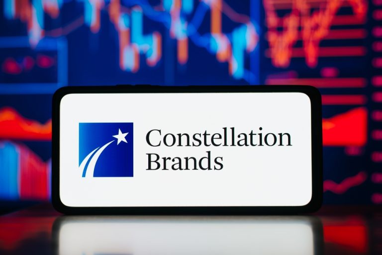 Read more about the article Are Wall Street Analysts Bullish on Constellation Brands Stock?