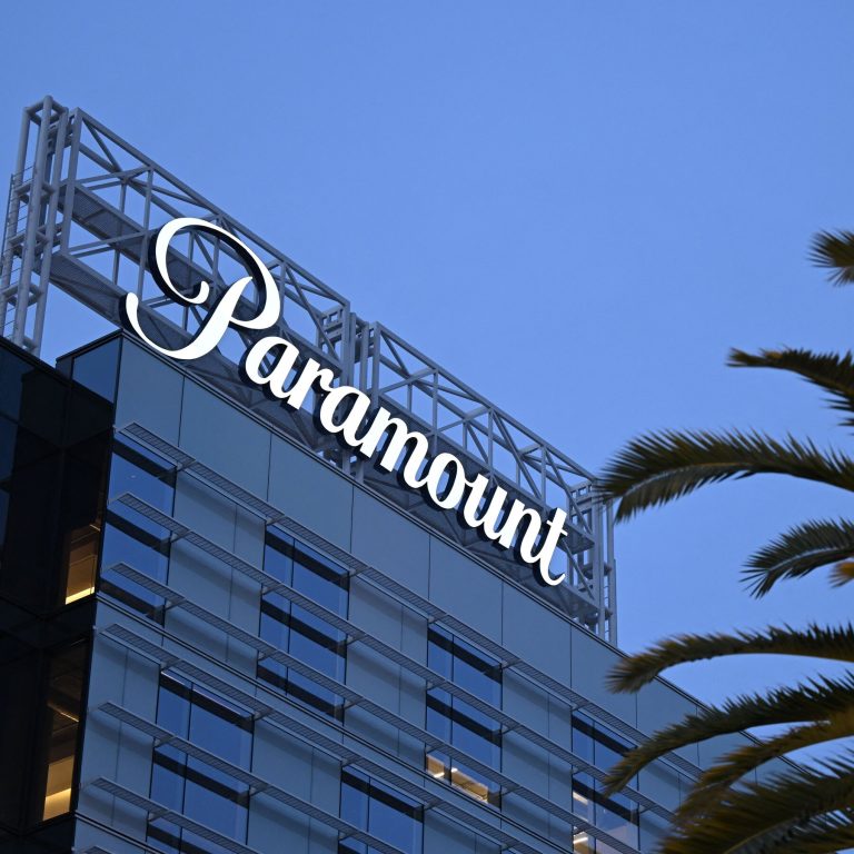 Read more about the article Trump and Paramount Seek Mediator for CBS News Lawsuit