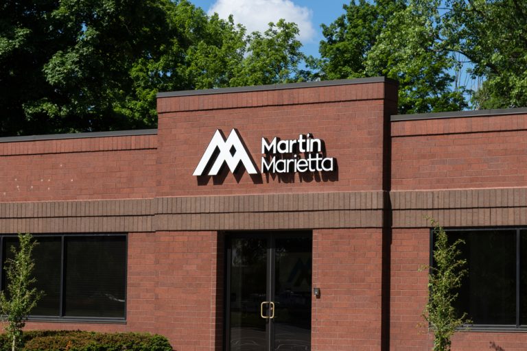 Read more about the article Martin Marietta Stock: Is Wall Street Bullish or Bearish?