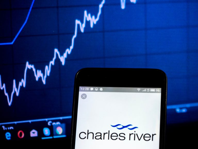 Read more about the article Charles River Laboratories Stock Outlook: Is Wall Street Bullish or Bearish?