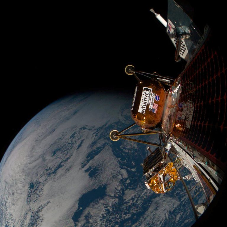 Read more about the article Intuitive Machines’ Athena Lander Launches on Journey to the Moon