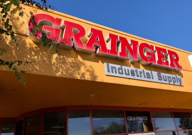 Read more about the article W.W. Grainger Stock Outlook: Is Wall Street Bullish or Bearish?