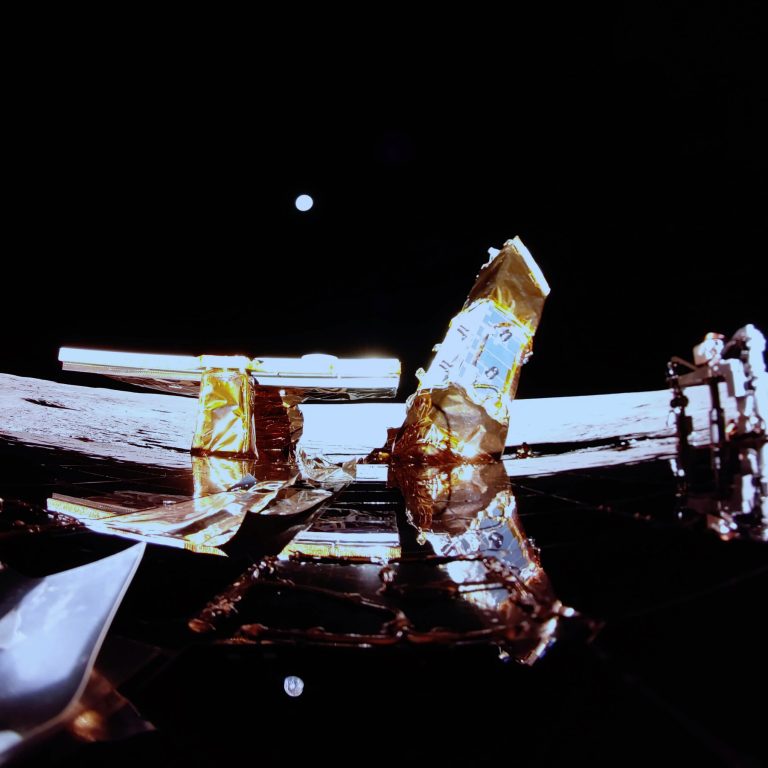 Read more about the article Firefly’s Blue Ghost Mission 1 Successfully Lands on the Moon