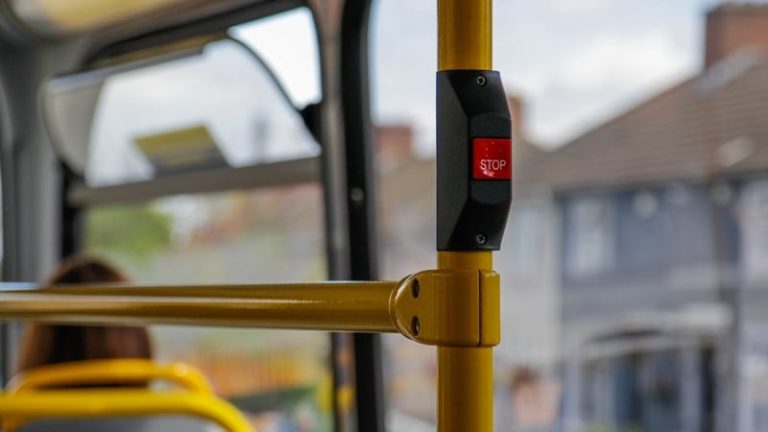 Read more about the article Dublin Bus apologises for delays amid work-to-rule
