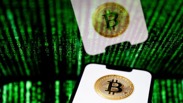 Read more about the article Bitcoin jumps after Trump hints at new strategic reserve