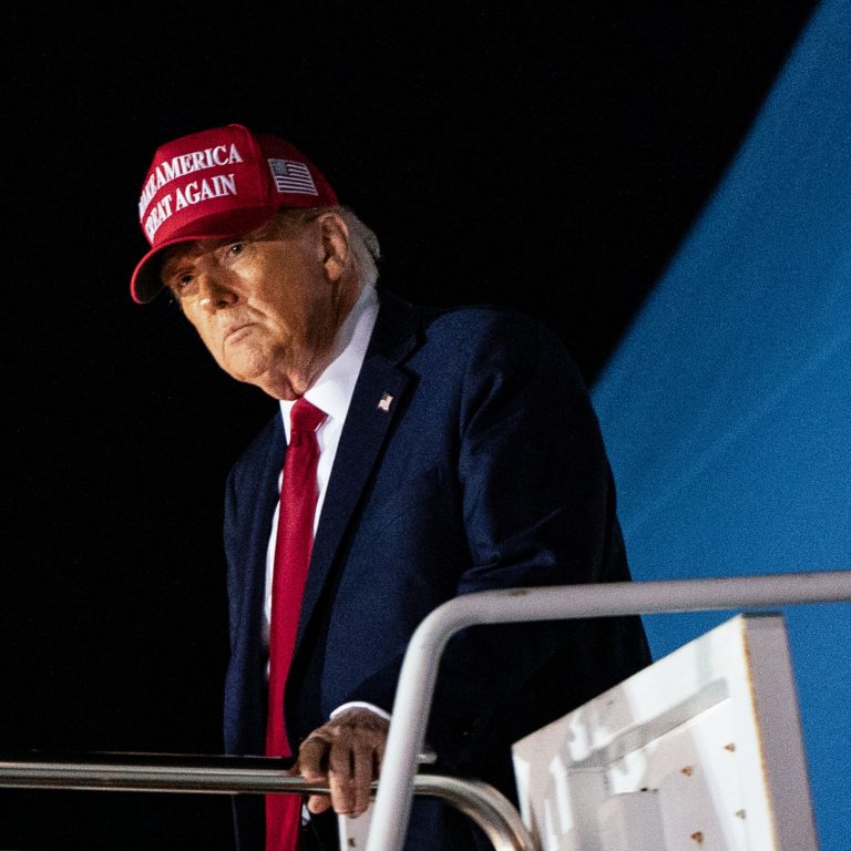 Read more about the article Trump Turns Up Trade Pressure on China After Beijing Fails to Come Running