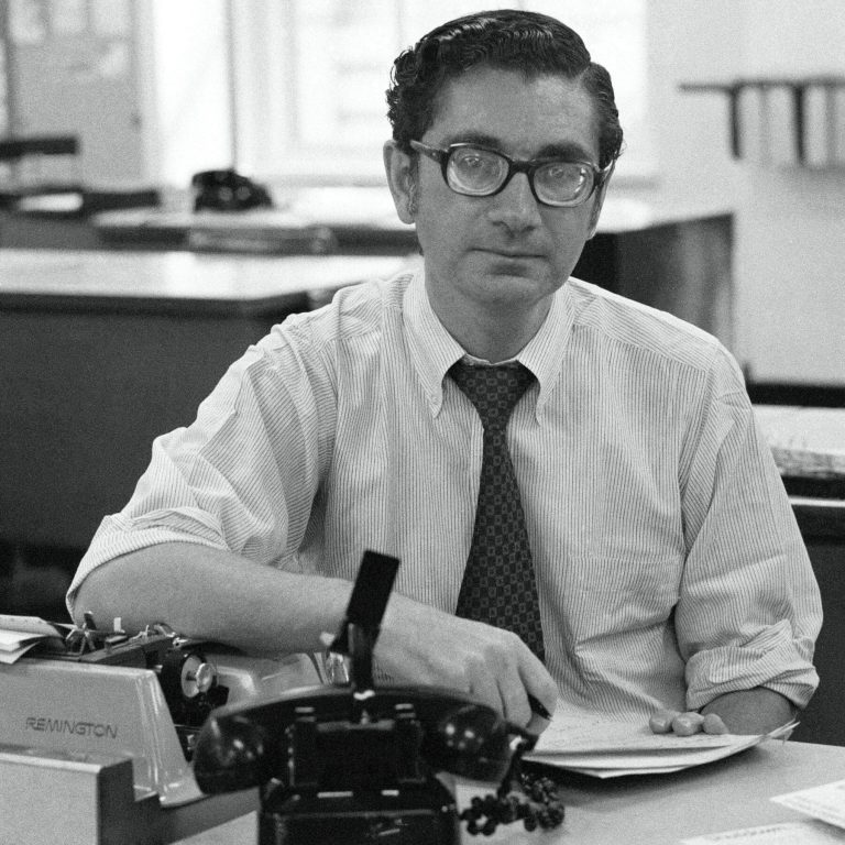 Read more about the article Selwyn Raab, Tenacious Reporter Who Covered the Mob, Dies at 90