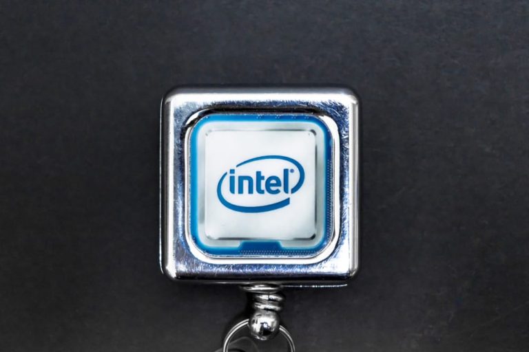 Read more about the article Is Intel Stock Outperforming the Dow?