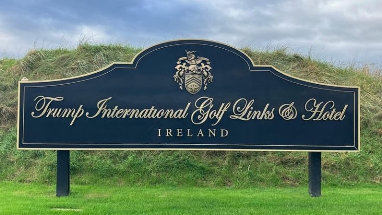 Read more about the article Trump’s Doonbeg hotel reaches deal over temporary fencing