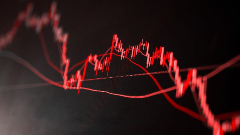 Read more about the article Stocks Pressured by Higher Bond Yields and a Slide in Chip Stocks