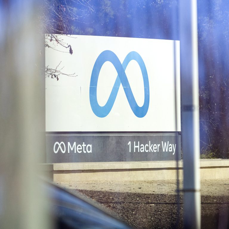 Read more about the article Meta Seeks to Block Further Sales of Ex-Employee’s Scathing Memoir