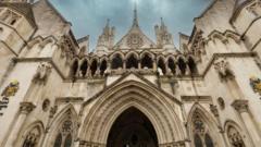 pressure-grows-to-hold-secret-apple-privacy-hearing-in-public