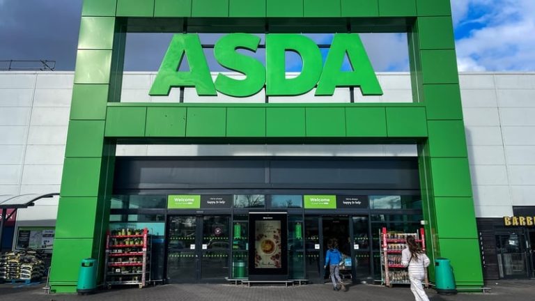 Read more about the article Asda warns on profit as it invests in turnaround