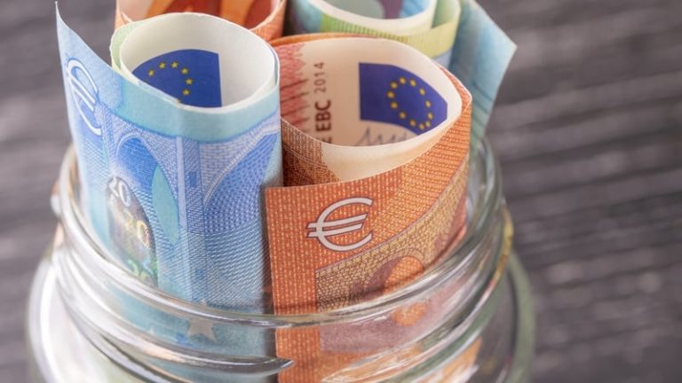 Read more about the article Household saving rate falls to 13.8% from 14.8% – CSO