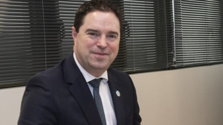 Read more about the article Minister to travel to US for negotiations on tariffs