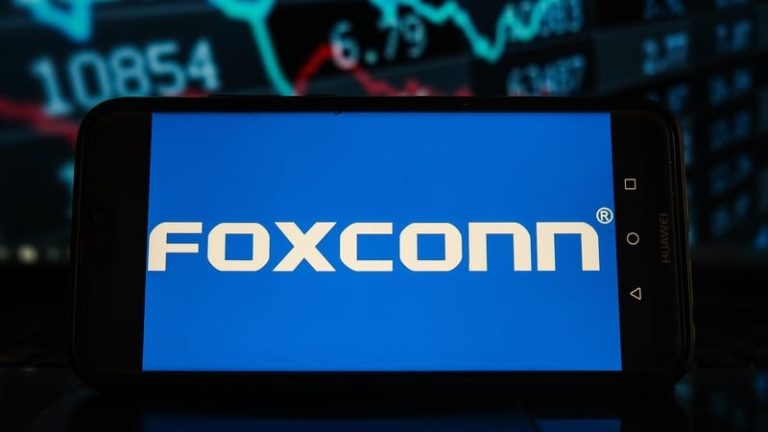 Read more about the article Foxconn forecasts strong Q1 revenue after Q4 profit miss