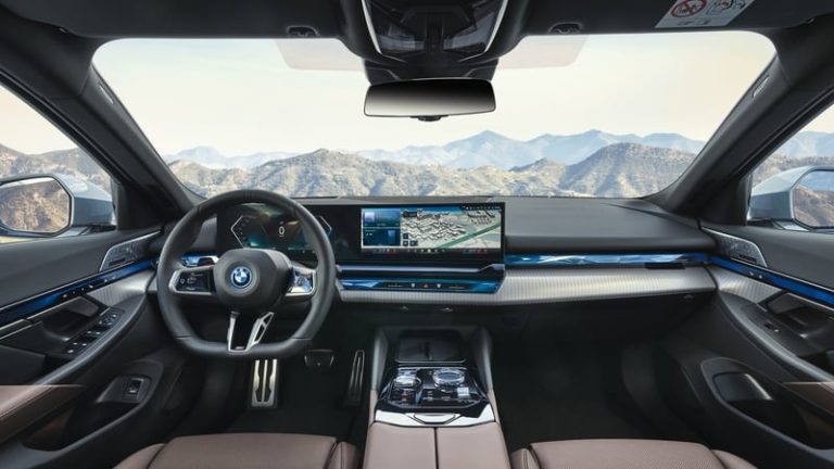 Read more about the article BMW expects €1 billion hit to earnings from tariffs