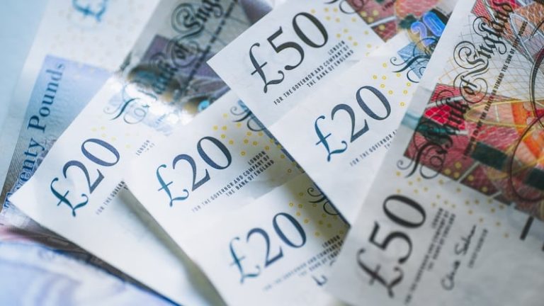 Read more about the article UK economy sputters in January, underlining challenges