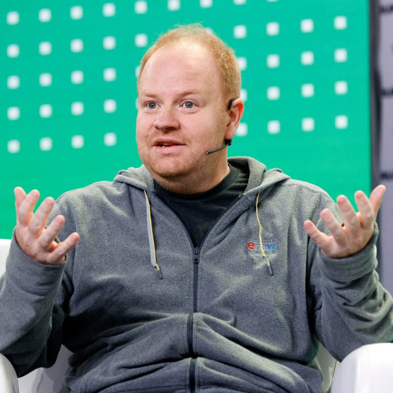 Read more about the article Rippling Sues Deel, a Software Rival, Over Corporate Spying