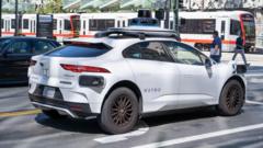 the-slow-but-steady-advance-of-driverless-vehicles
