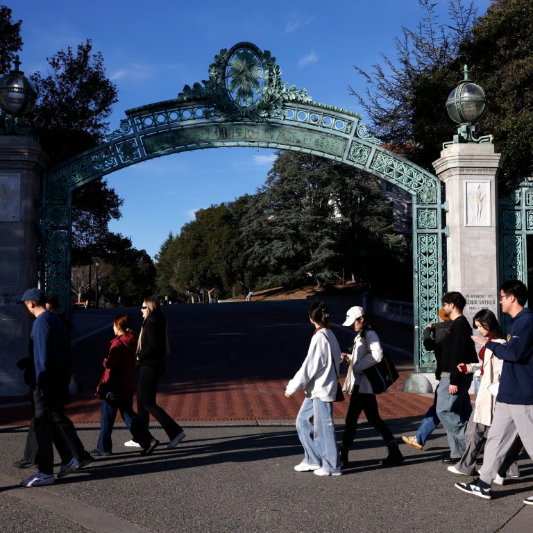 Read more about the article What Happens to Student Loans if the Education Dept. Closes?