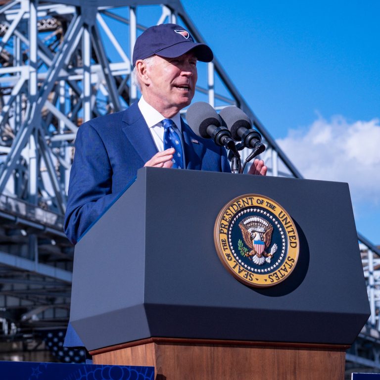 Read more about the article U.S. Infrastructure Improves, but Cuts May Imperil Progress, Report Says